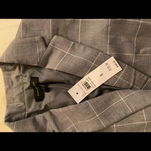 Ann Taylor Ladies Short jacket, light Gray, size 6, New